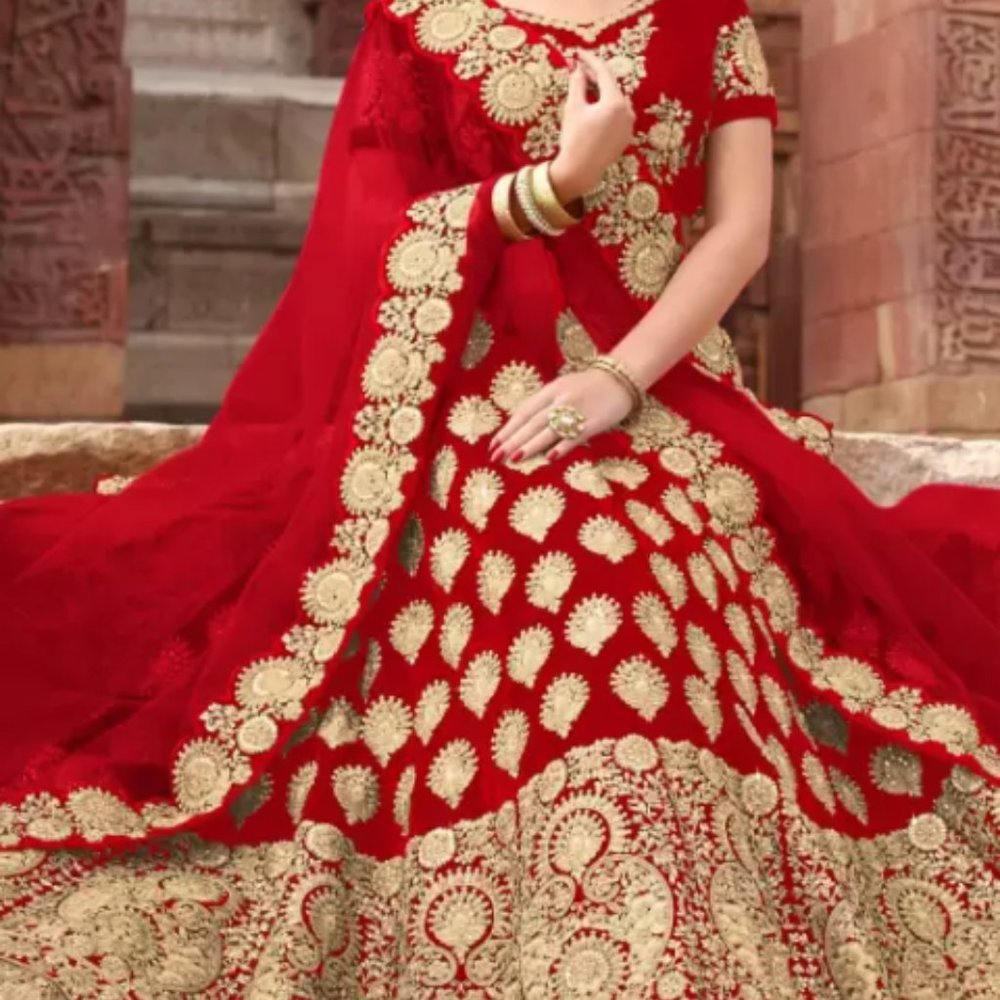 New Semi-Stitched Lehenga, Choli, Dupatta